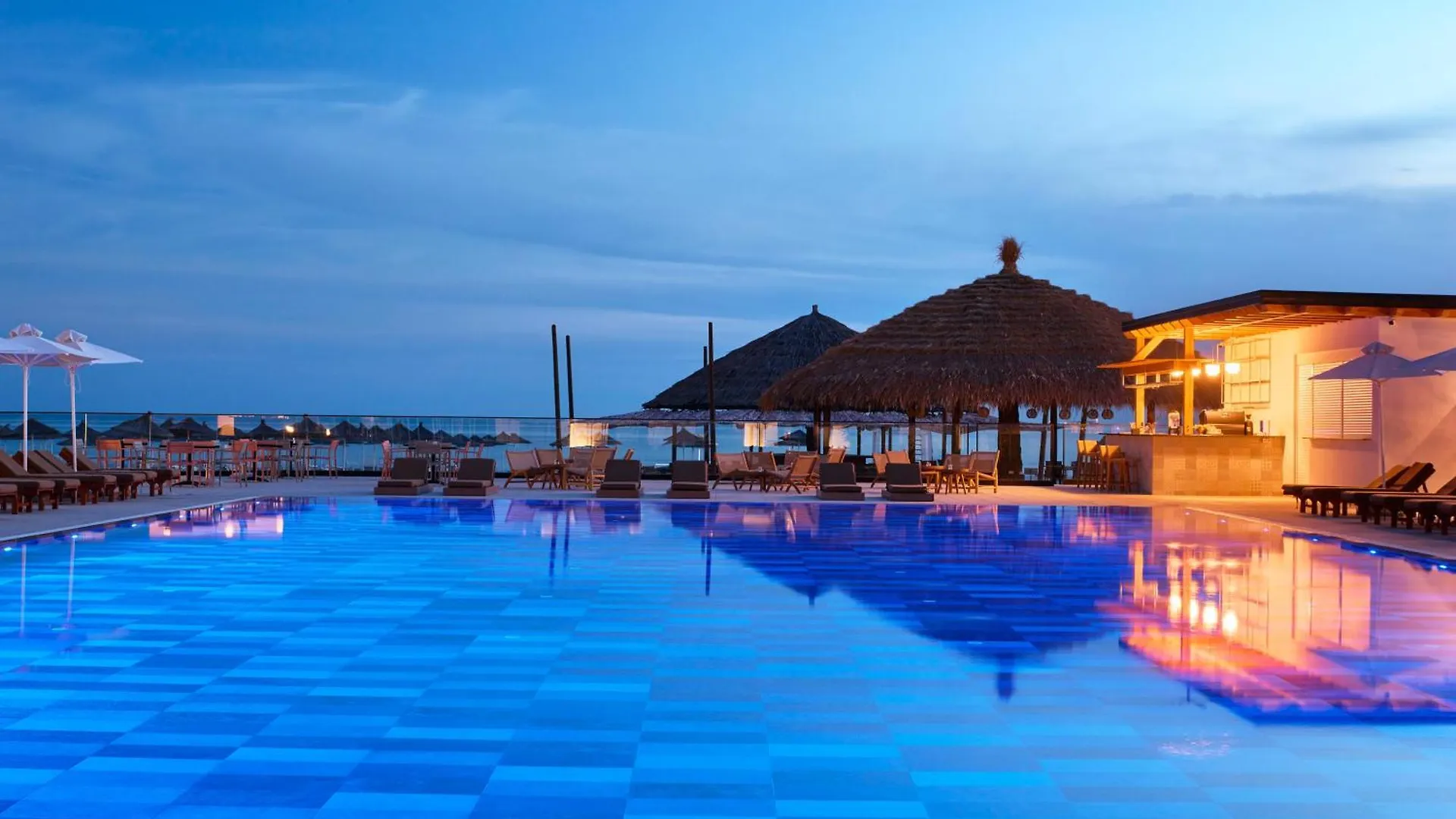 Sol Tropikal Durres Hotel Resort
