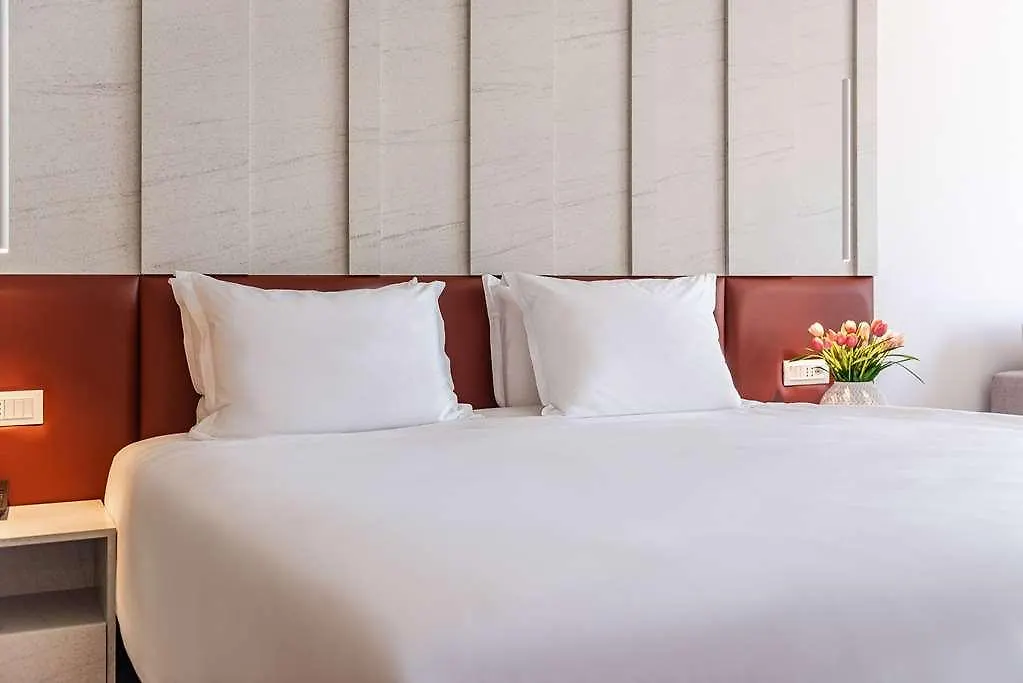 Sol Tropikal Durres Otel 4*,  Arnavutluk