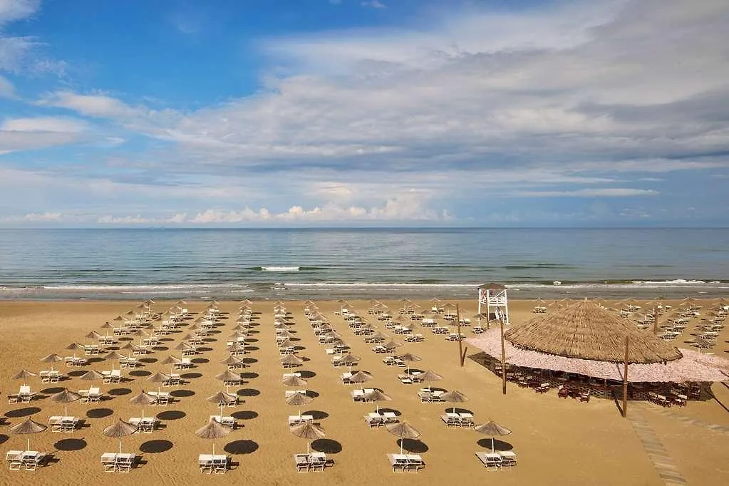 Sol Tropikal Durres Hotel