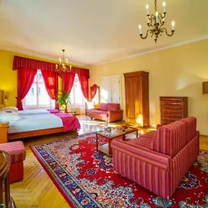 Josephine Old Town Square - Czech Leading Hotell Prag